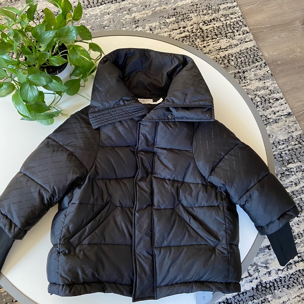 **NWOT**BALENCIAGA Swing Puffer Jacket women’s